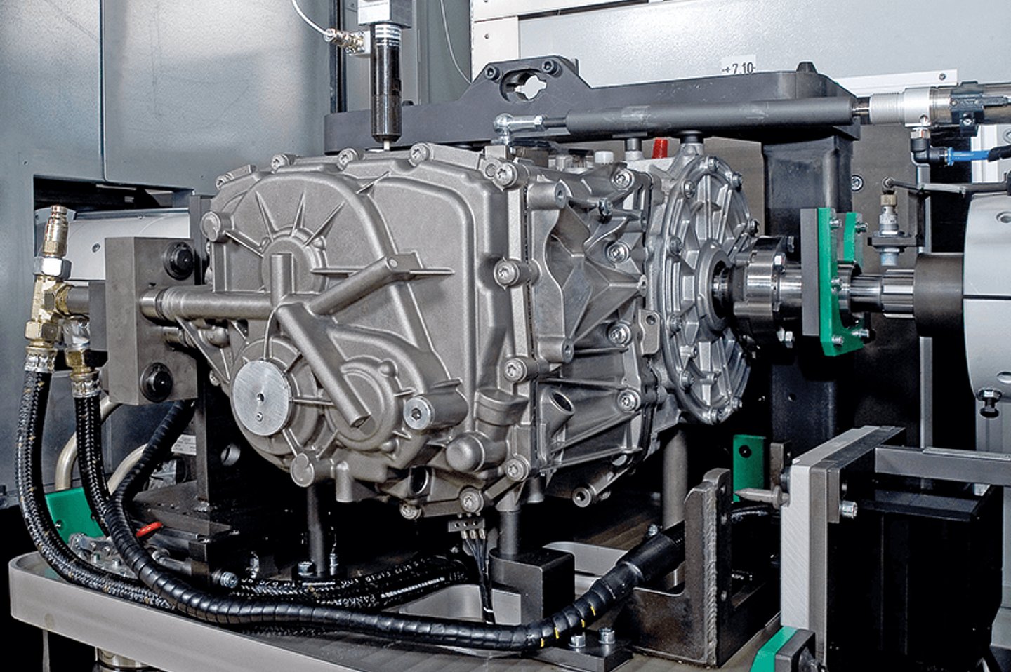 Eol test stand from Blum-Novotest for testing dual-clutch transmissions