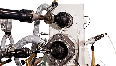 NVH-Gelenkwellenprüfstand der Blum-Novotest GmbH