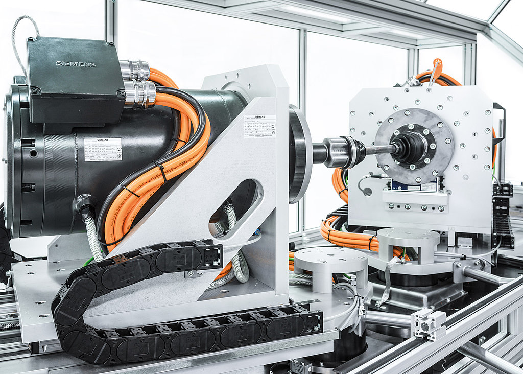 Blum-Novotest Advanced Audit Knock Prüfstand - Drehmomentgeregelte Lasteinleitung Blum-Novotest Advanced Audit Knock Prüfstand für Gelenkwellen - Drehmomentgeregelte Lasteinleitung