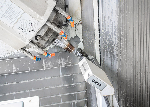 Die Lasermesssysteme von BLUM finden auf verschiedenen Maschinentypen unter widrigsten Bedingungen ihre Anwendung.