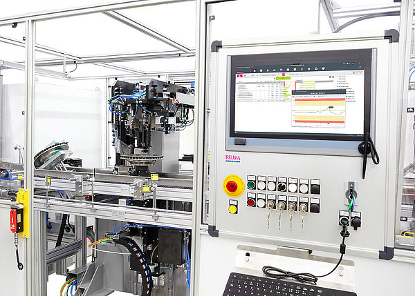 The newly developed measuring and evaluation software M4P was specifically designed for the post-process measuring machines from Blum-Novotest.