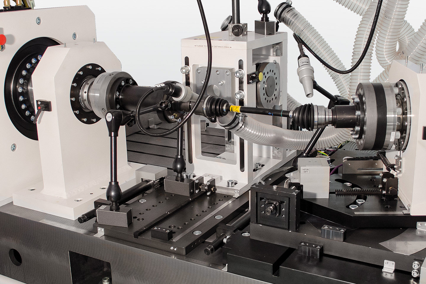 Blum-Novotest Torsional Fatigue Prüfstand für Gelenkwellen
