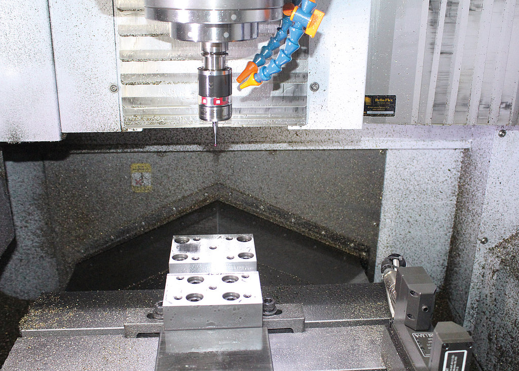 BLUM Messsysteme sind für PROTECH´s Präsidenten unverzichtbar für die Herstellung der Präzisionsformteile