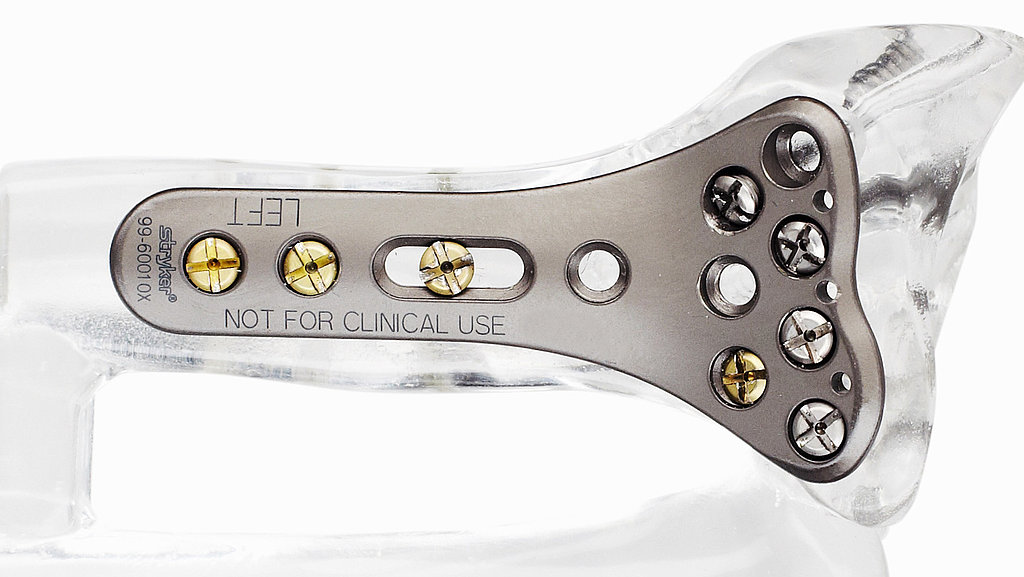 BLUM measuring components in the unmanned production of implants BLUM measuring systems at Stryker Leibinger GmbH & Co. KG