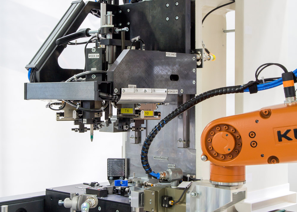 Messvorrichtung des Mess- und Automatisierungskonzepts BMK 5 der Blum-Novotest GmbH Messvorrichtung des Mess- und Automatisierungskonzepts BMK 5 der Blum-Novotest GmbH