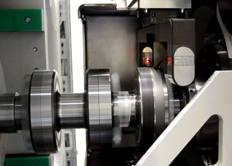 Messung mit LC50-DIGILOG im Laborprüfstand für Motorspindeln von Blum-Novotest Laborprüfstand für Motorspindeln Messung mit LC50-DIGILOG von Blum-Novotest