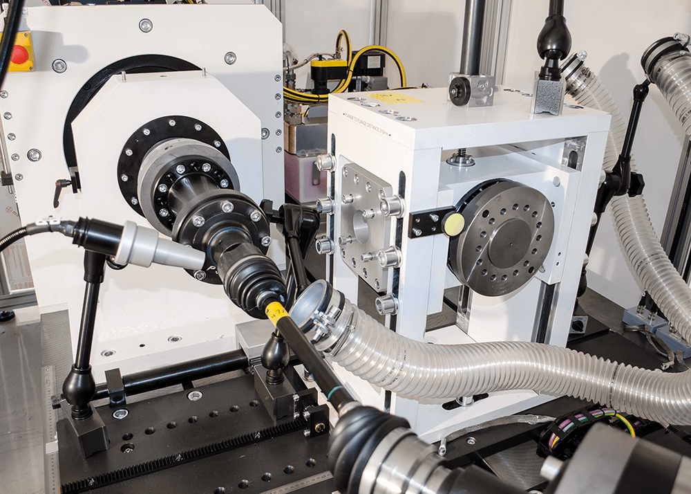 Antriebseinheit vom Torsional Fatigue Prüfstand für Gelenkwellen von Blum-Novotest Blum-Novotest Antriebseinheit vom Torsional Fatigue Prüfstand für Gelenkwellen